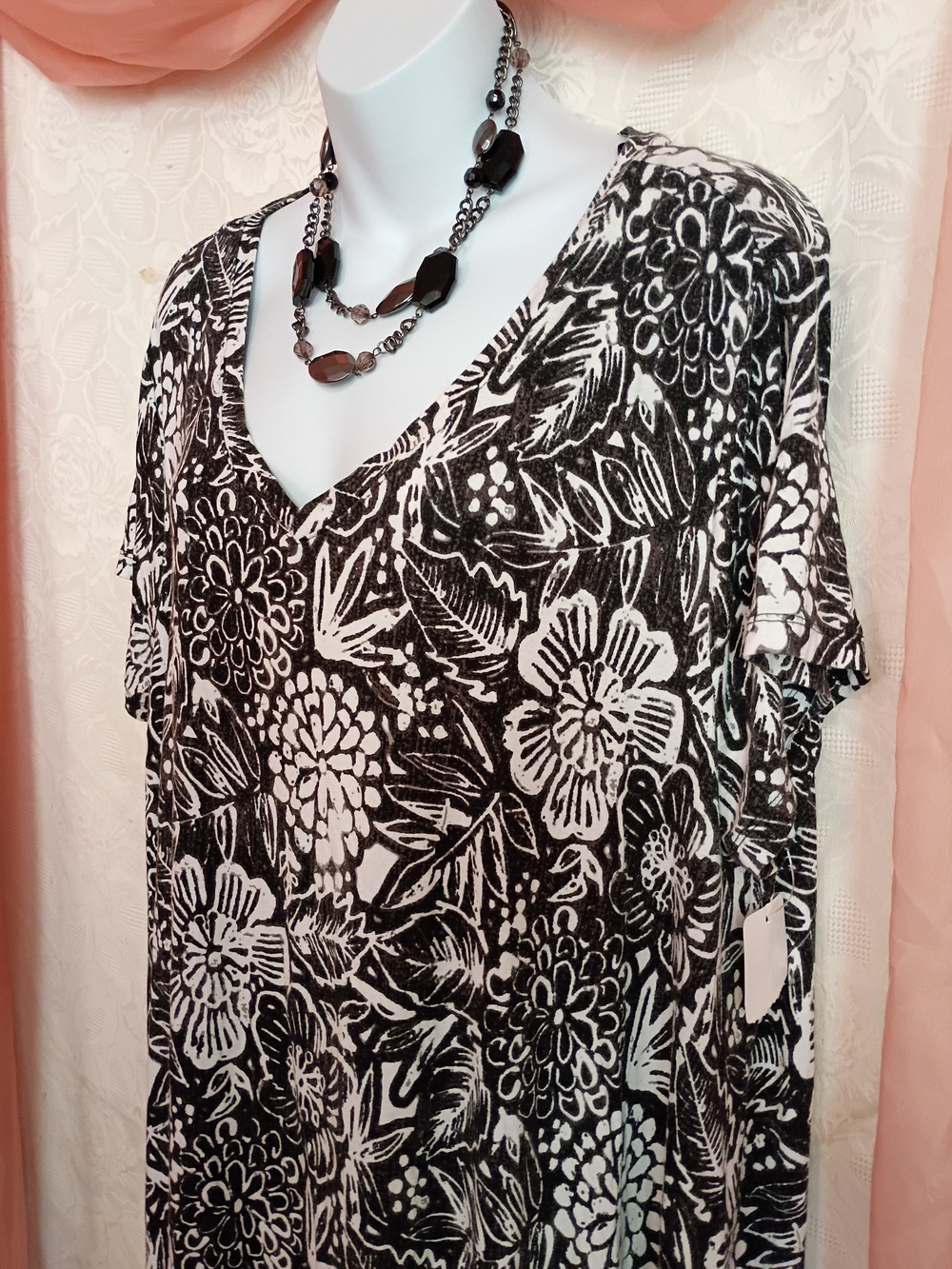 🛍️ BUNDLE ONLY🛍️ Artisan Ny Black & White Floral V-Neck Women's Dress - Picture 3 of 7